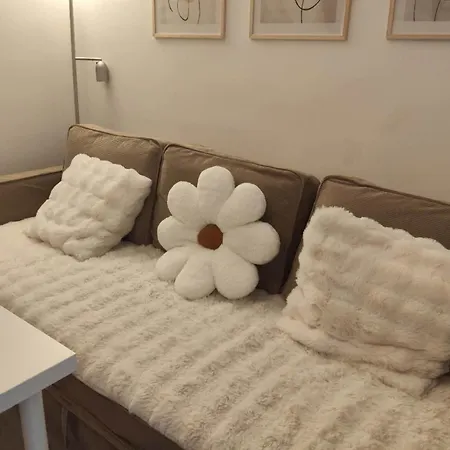 New Charming Comfortable In 10-near Metro Parigi
