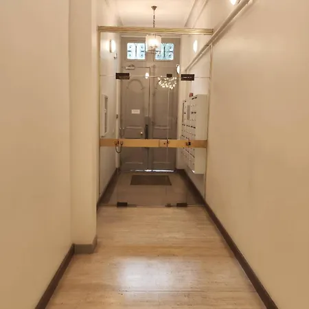 New Charming Comfortable In 10-near Metro Parigi